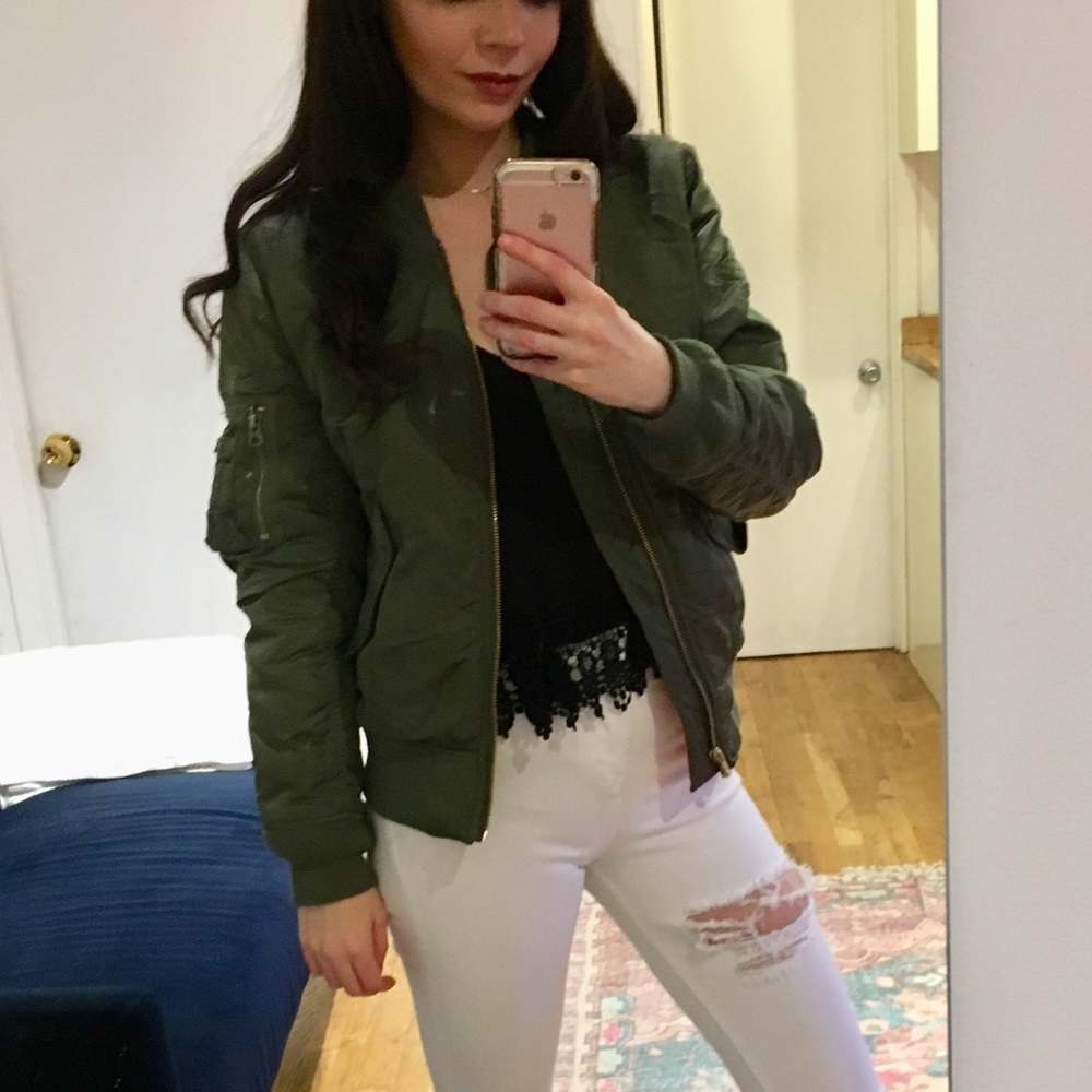 Alpha Industries MA-1 slim fit green bomber jacket